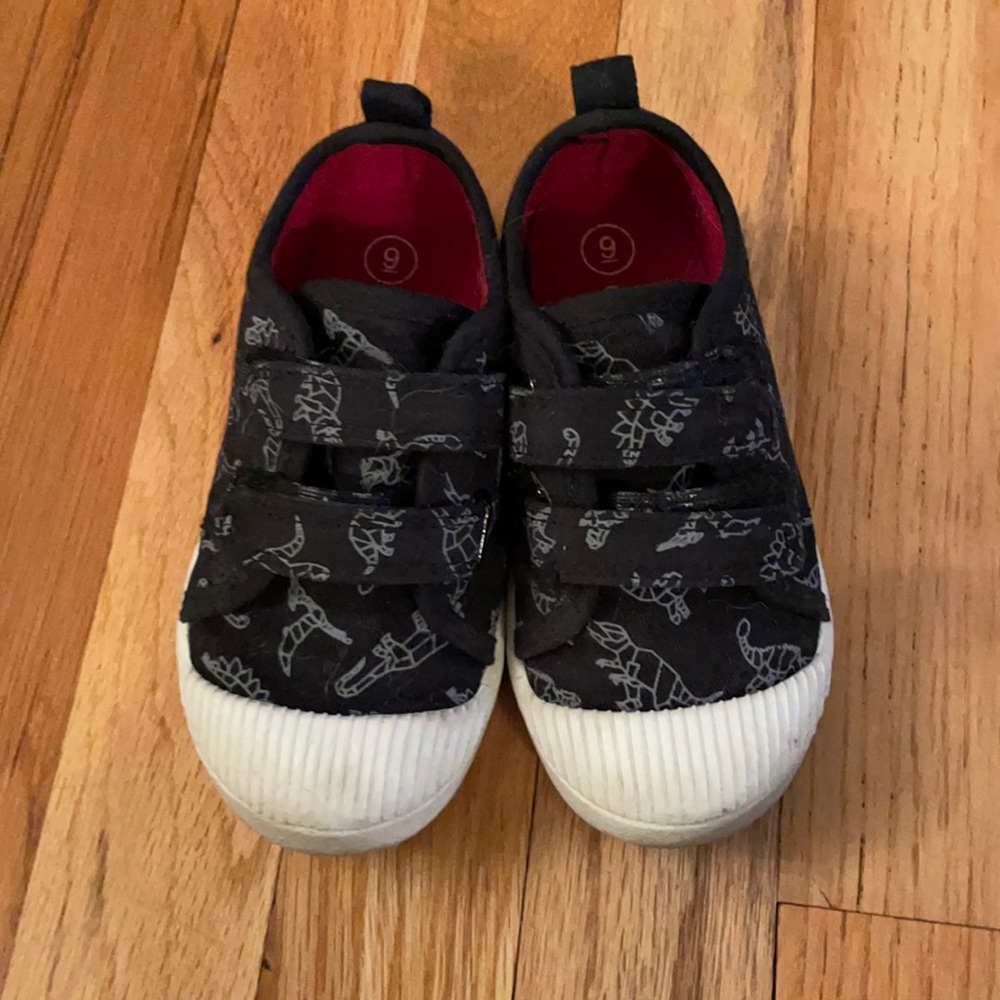 Cat and Jack little boy sneakers